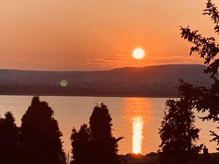 Sunset Beach Apartman Balatonfůzfő Εξωτερικό φωτογραφία